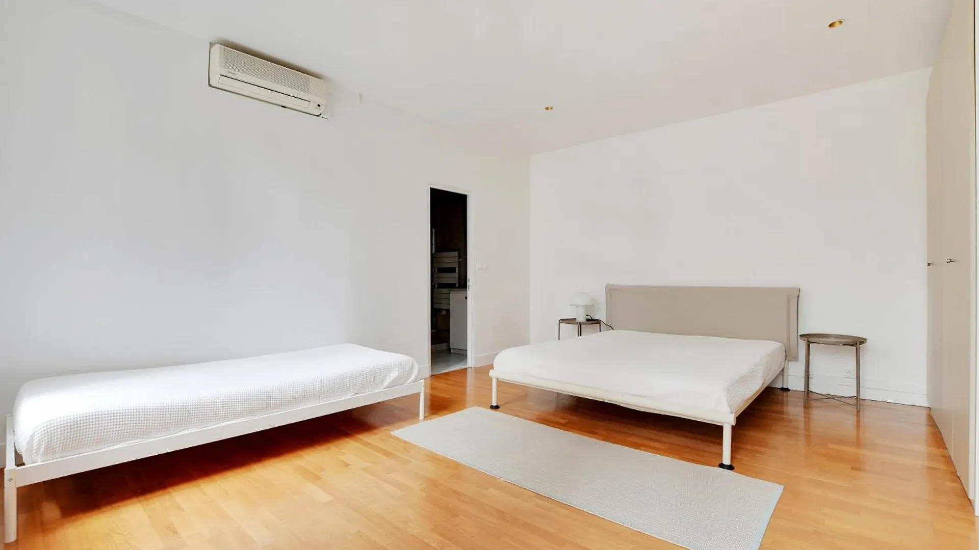 Turenne - Voges Luxury Apartment Paris